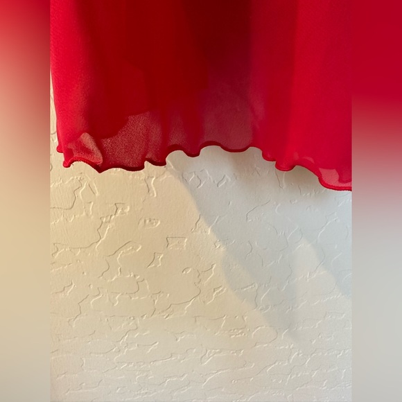 Victoria’s Secret Red Chemise Gown Panty Set - Picture 4 of 10